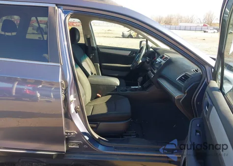 2017 Subaru Outback 2.5I Premium z USA, uszkodzony, nr VIN 4S4BSAHC6H3421721